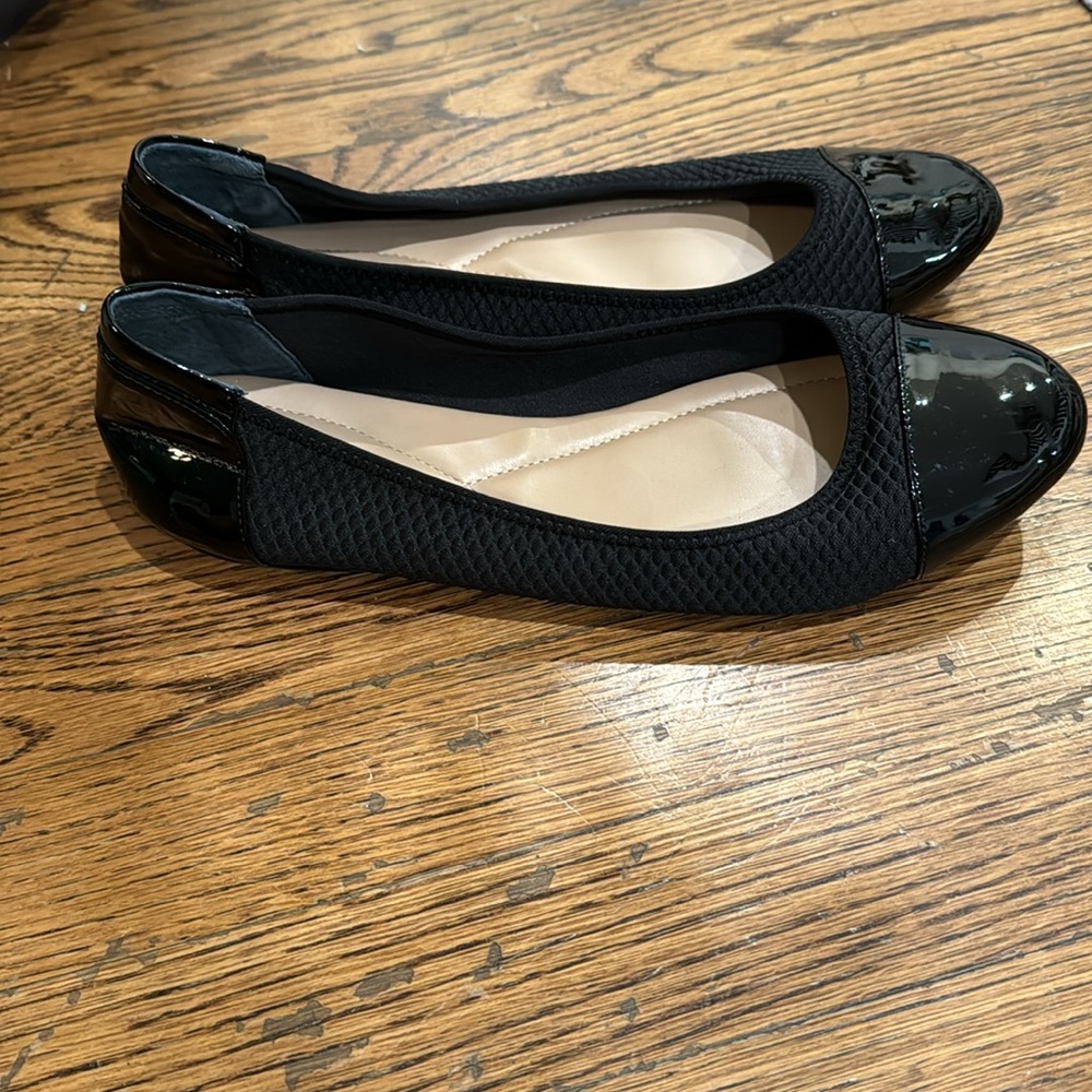 Alfani Tavii Cap Toe Black Ballet Flats - Picture 4 of 6